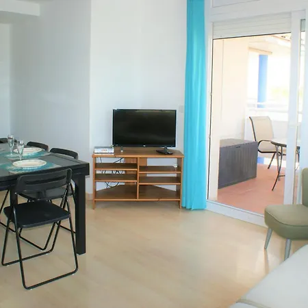 Con Vistas Al Canal En Residencia Con Piscina Apartment