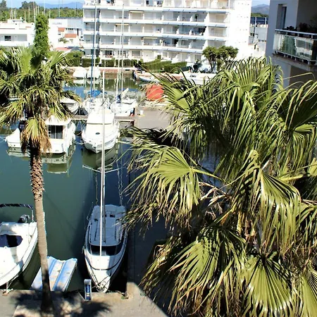 Apartment Con Vistas Al Canal En Residencia Con Piscina Roses